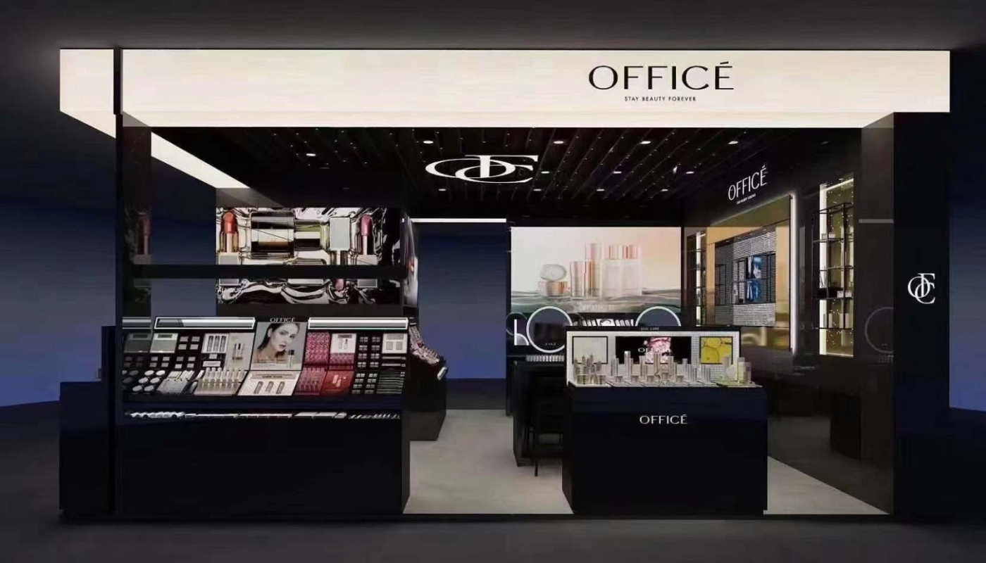 大洋百貨OFFICE歐菲姿彩妝柜臺